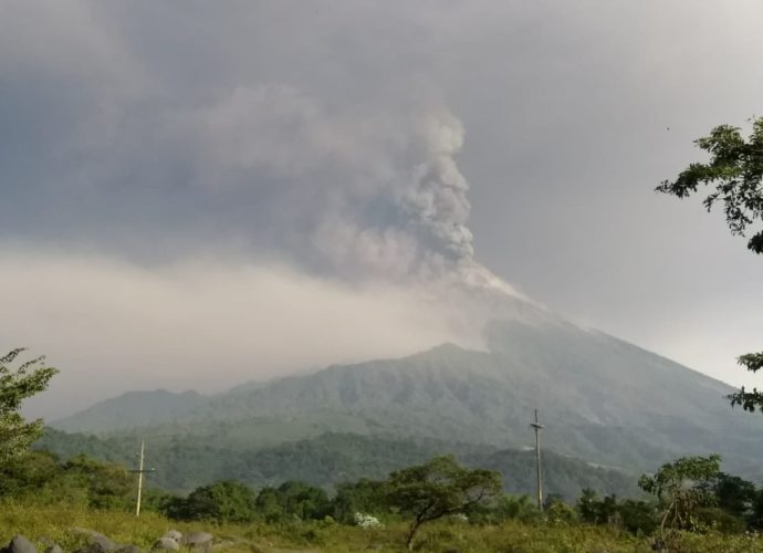 INSIVUMEH actualiza con nuevo boletín vulcanológico actividad del Volcán de Fuego
