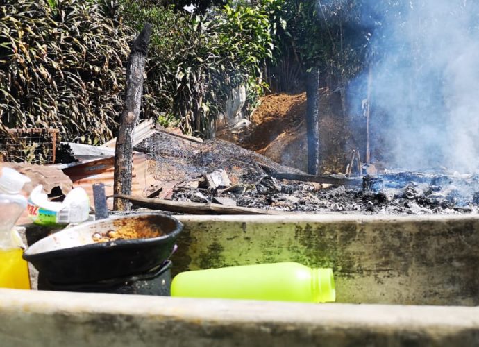 Incendio consume una vivienda en su totalidad en Cuilapa, Santa Rosa