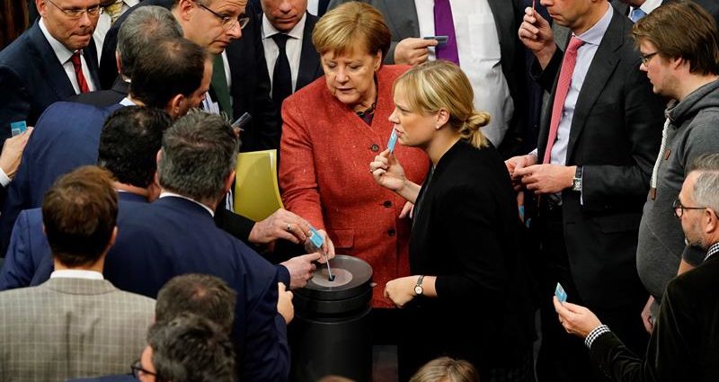 El Parlamento alemán respalda el Pacto Migratorio de la ONU “como solución global”