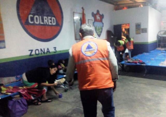 Habilitan albergues por frente frío