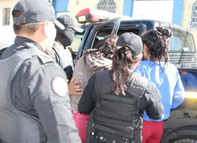 Capturan a 4 salvadoreños y 3 guatemaltecos sindicados del delito de extorsión