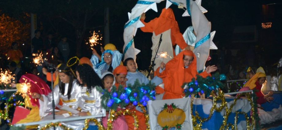 Anuncian desfile navideño en el casco urbano de Villa Nueva