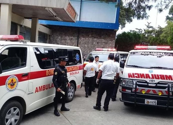 Bomberos voluntarios reportan dos accidentes de tránsito, un ataque armado y un incendio