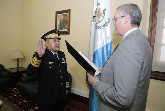 Juramentan a nuevo Director de la PNC