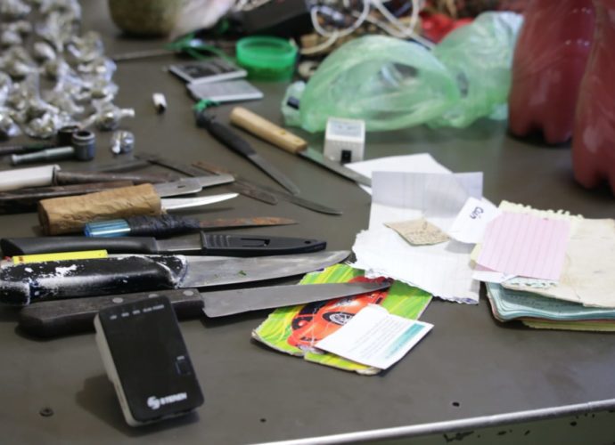 Localizan teléfonos,armas blancas y droga tras requisa en cárcel de Pavón, Fraijanes