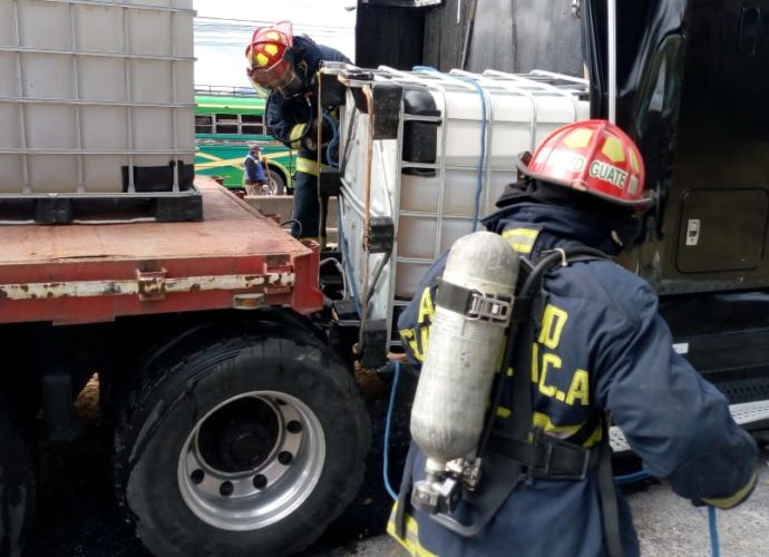 #Actualización: Paso por el kilómetro 19 de la Ruta al Pacífico continúa bloqueado