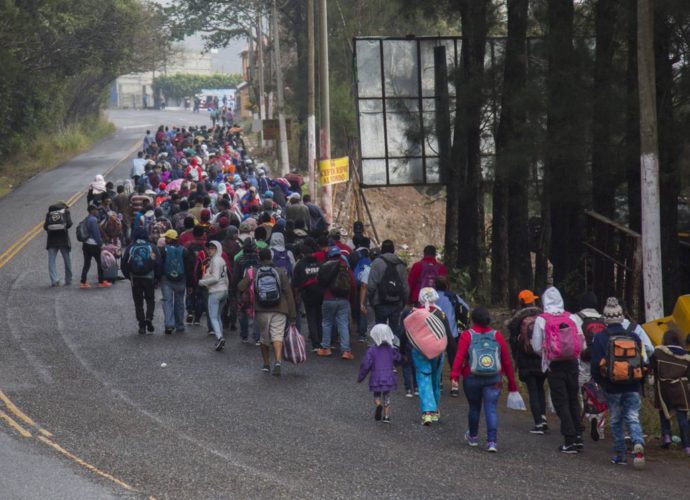 Gobierno ratifica protección y apoyo a niños que integran caravana de migrantes hondureños