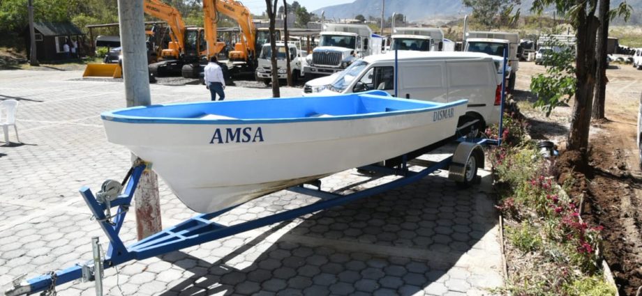 #InformeNacional | Entregan maquinaria y vehículos a AMSA para el rescate de lago de Amatitlán