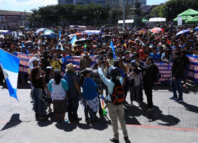 Vendedores de mercado «La Terminal» realizaron marcha denominada «Por La Libertad de Guatemala»