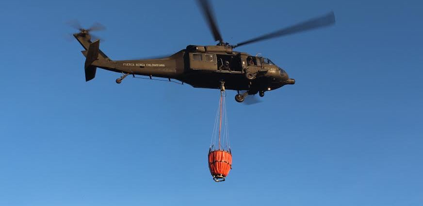 Conred entrega Sistema “Bambi Bucket” a la Fuerza Aérea Guatemalteca