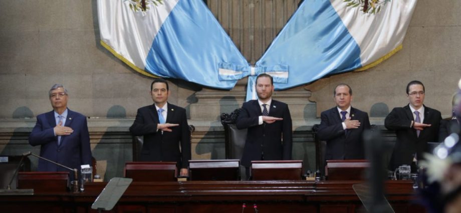 Juramentan Junta Directiva 2019-2020 del Congreso de la República de Guatemala