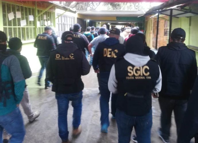 Durante requisa en Granja de Rehabilitación Pavón localizan celulares ocultos en caletas