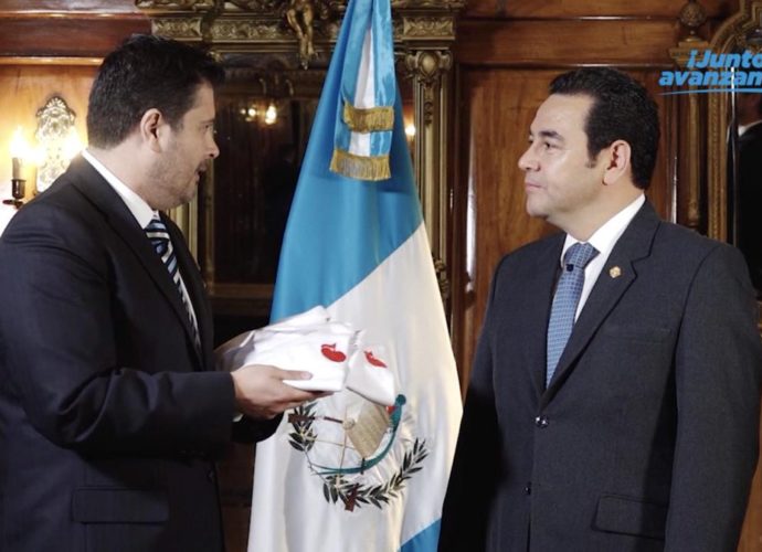 #InformeNacional | Presidente Morales se reúne con representantes de Fundabiem Guatemala