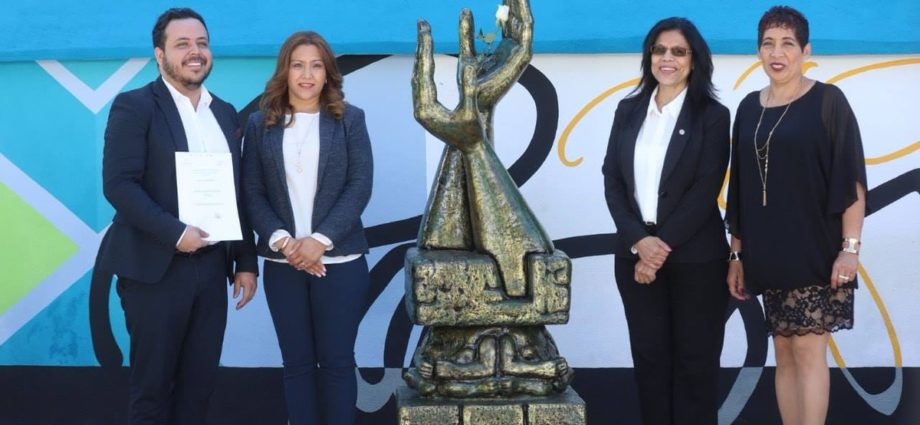 #InformeNacional | Primera Dama de Guatemala devela monumento a la paz