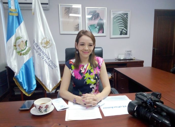 Plan de familias sustitutas implementado por la Secretaría de Bienestar Social, se extenderá al interior del país.