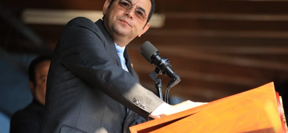 #InformeNacional | Presidente Morales participó en el 64 aniversario del Instituto Adolfo V. Hall