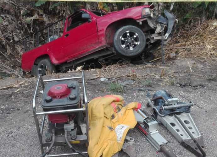 Dos personas heridas y una fallecida deja un accidente de tránsito en Petén