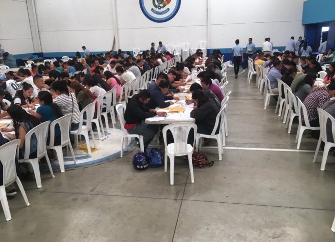 Se realiza jornada de evaluación por suficiencia por parte del Programa nacional de educacion alternativa PRONEA.