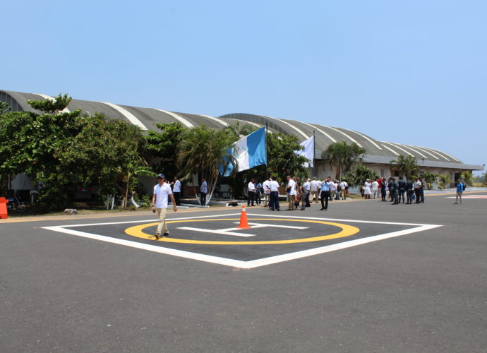#FotoGalería : Entrega de trabajos en Terminal Aérea de San José, Escuintla