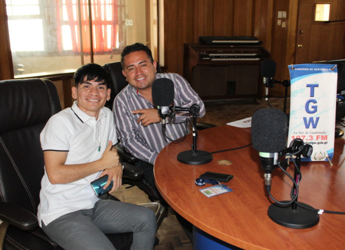 Joe Walld cantante guatemalteco en entrevista en 100% Guate