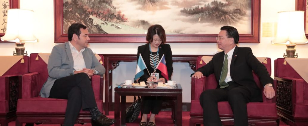 Presidente Jimmy Morales arriba a la República de China (Taiwán)