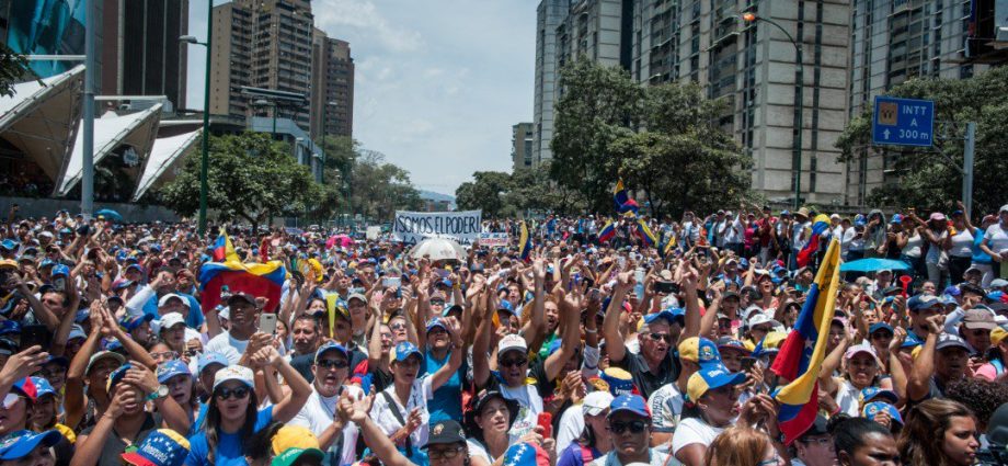 Al menos 4 personas han perdido la vida en Venezuela en manifestaciones opositoras