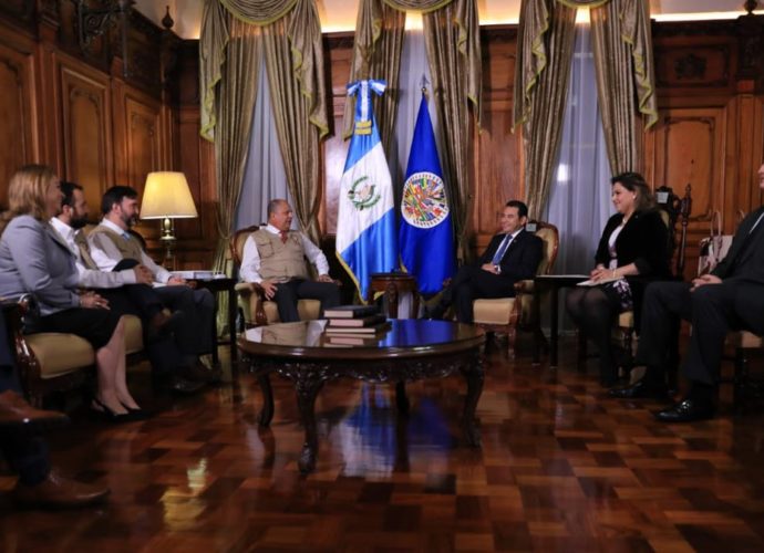 Presidente Morales y OEA auguran elecciones transparentes en Guatemala