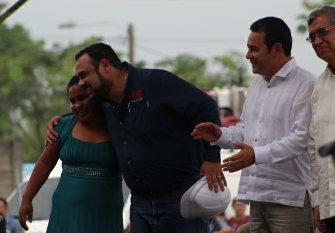 Gobierno de Guatemala entrega certificados de propiedad en la primera fase de La Dignidad