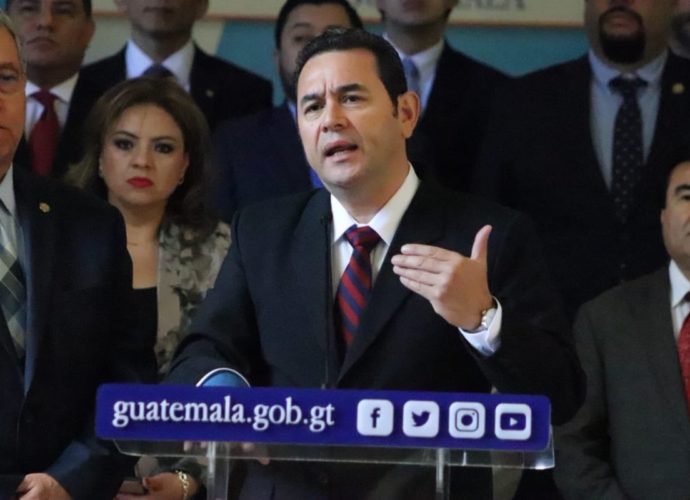 Presidente Jimmy Morales agradece apoyo a un año de la emergencia del volcán de Fuego