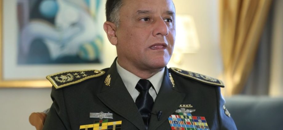 Ministro de la Defensa de Guatemala, Luis Miguel Ralda Moreno, se refiere a la adquisición de sistemas aéreos