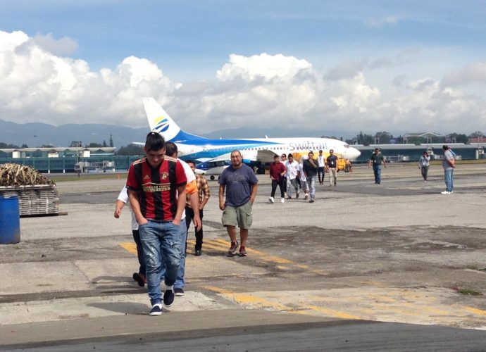 Aumenta número de núcleos familiares deportados de los EE.UU.