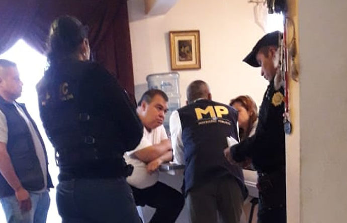 Capturan a exdirector y exsubdirector de informática del Tribunal Supremo Electoral