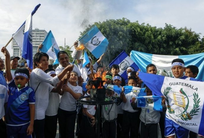 Fuego Patrio fue encendido por autoridades de Gobernación