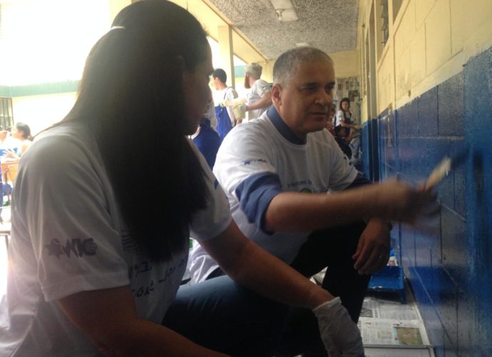 Obras sociales y voluntariados por parte del Embajador y ONG Israelí