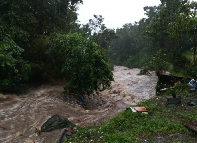 Se registran 353 incidentes por lluvias