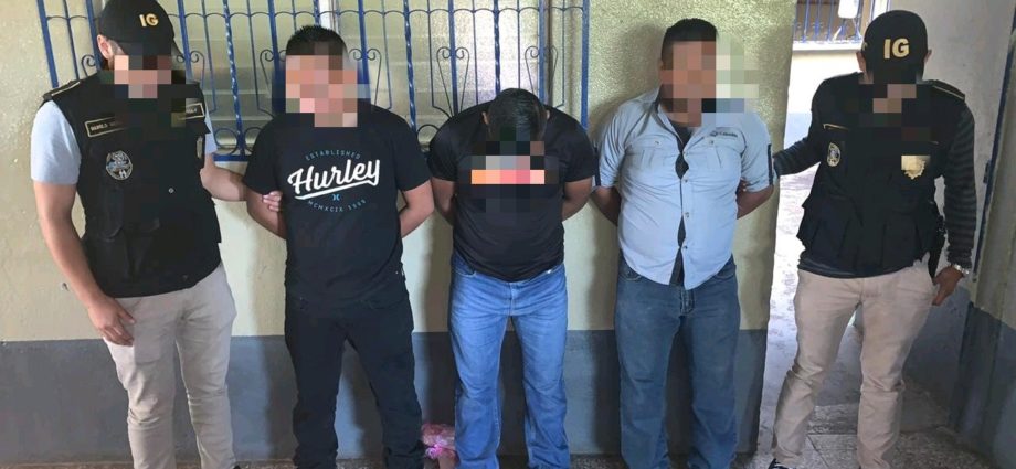 PNC captura a exagentes y agentes activos pertenecientes a un grupo criminal