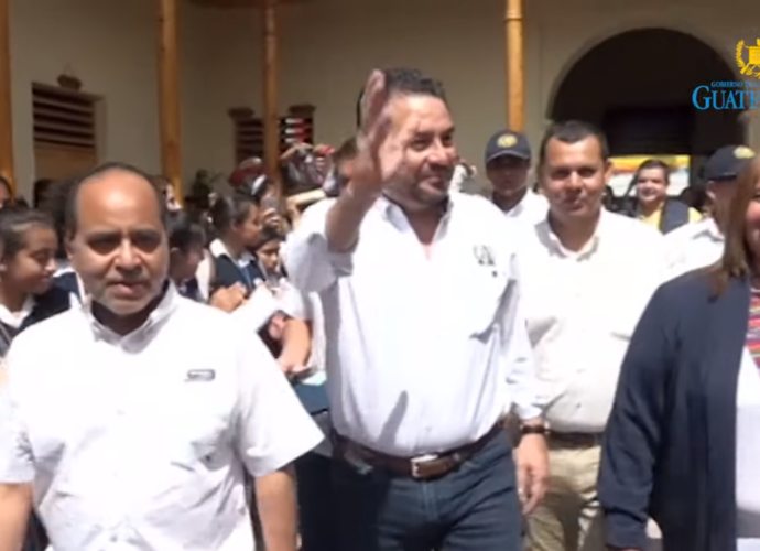 #InformeNacional | Presidente Jimmy Morales inicia gira de rendición de cuentas en Jalapa.