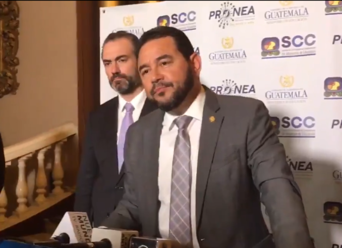 Presidente Morales define como una “Megaobra” al Libramiento de Chimaltenango