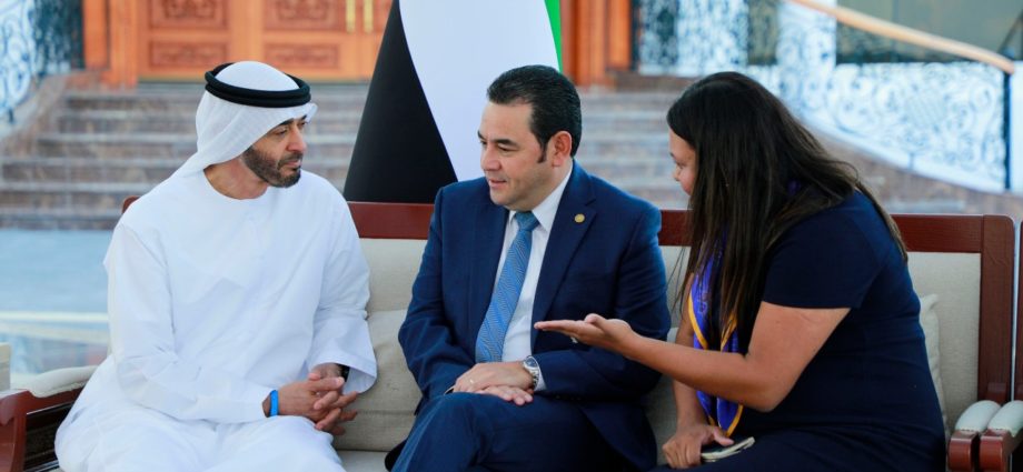 Presidente Jimmy Morales sostiene reunión con el Príncipe Heredero de Abu Dhabi