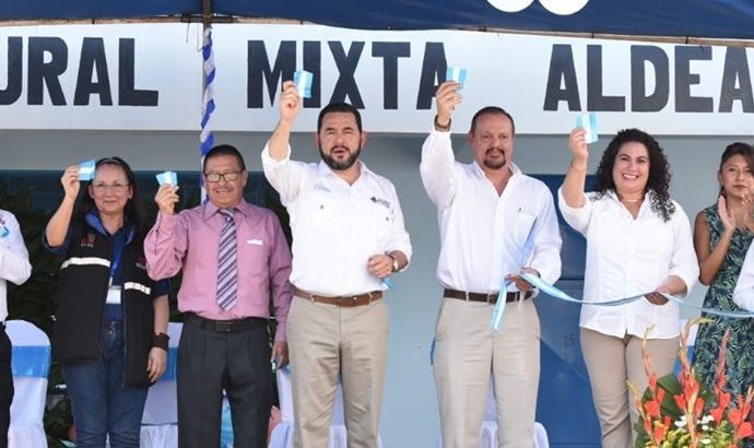 Inauguran remozamiento de escuela en Malacatán, San Marcos