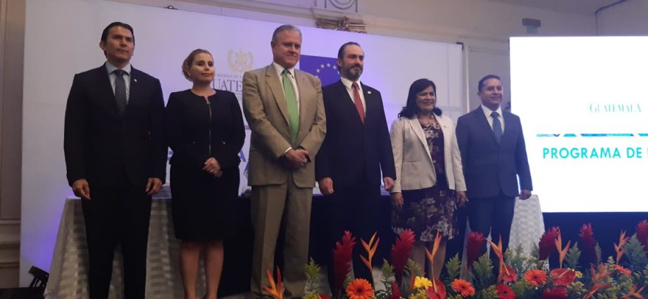Convenio entre el Mineco y la UE facilitará oportunidades de empleo para 12 mil jóvenes