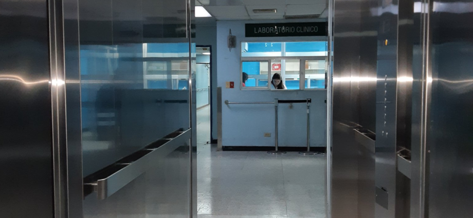 Gobierno entrega nuevos elevadores al Hospital General San Juan de Dios, a través del MSPAS