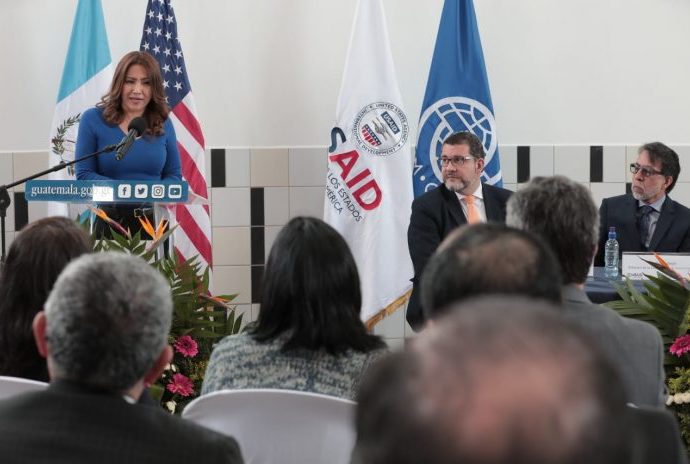 Centro de Recepción para Poblaciones Retornadas es verificado por la Primera Dama de la Nación