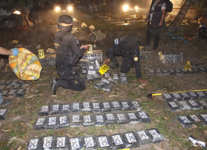 Hasta el momento SGAIA contabiliza 980 paquetes de supuesta droga en Petén