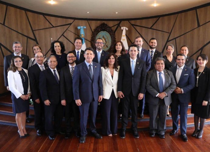 Ricardo Quiñonez toma posesión en alcaldía capitalina para periodo 2020-2024