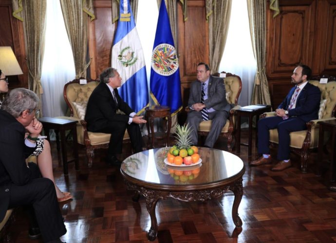 Secretario General de OEA, Luis Almagro, manifestó su felicitación y apoyo al presidente Giammattei