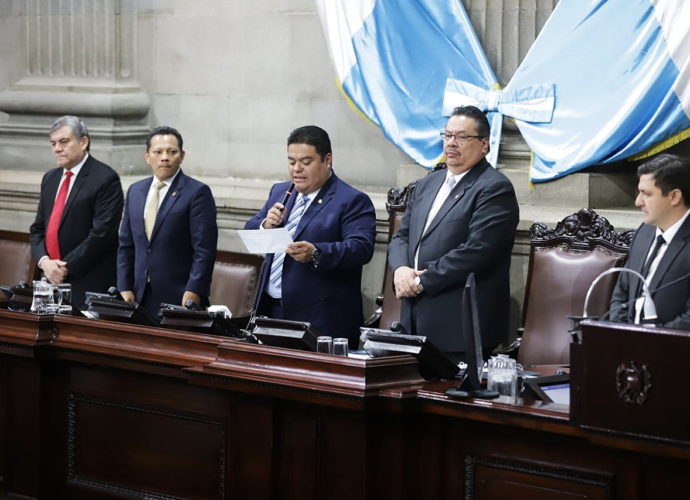 Diputados se muestran satisfechos por aprobación de ley para implementar el lenguaje de señas en Guatemala