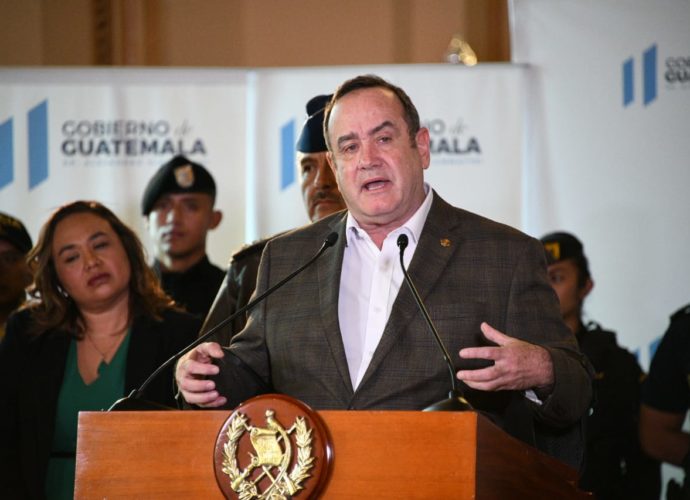 Presidente Giammattei presenta avances del estado de prevención en Villa Nueva