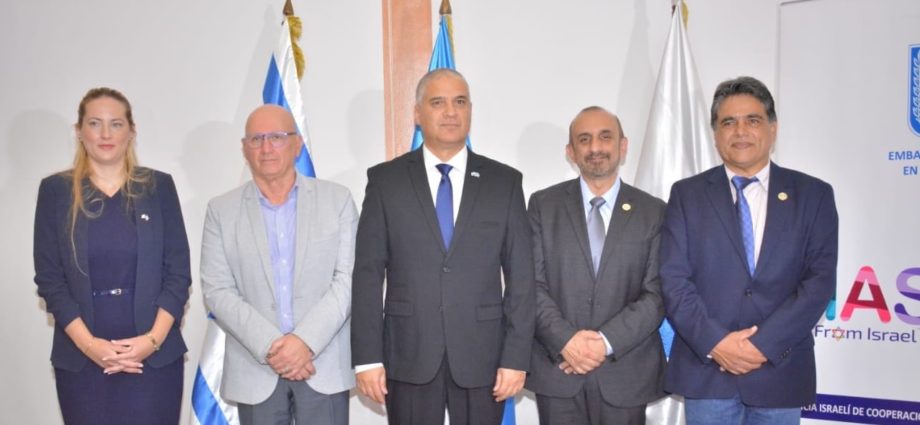 MAGA y Embajada de Israel inauguran jornada de capacitación de riego y recursos hídricos