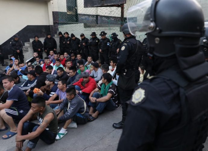 Requisan cárcel de Chimaltenango en busca de ilícitos